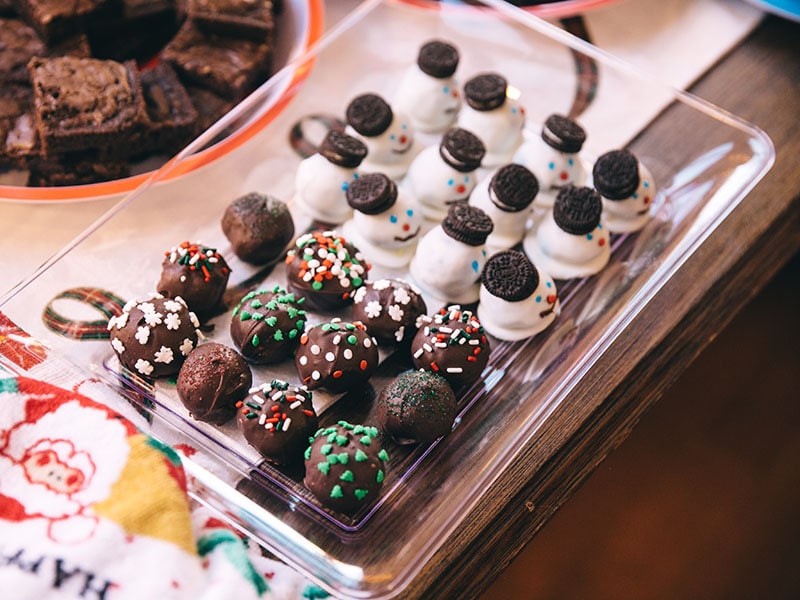 Oreo Cake Balls Sprinkles