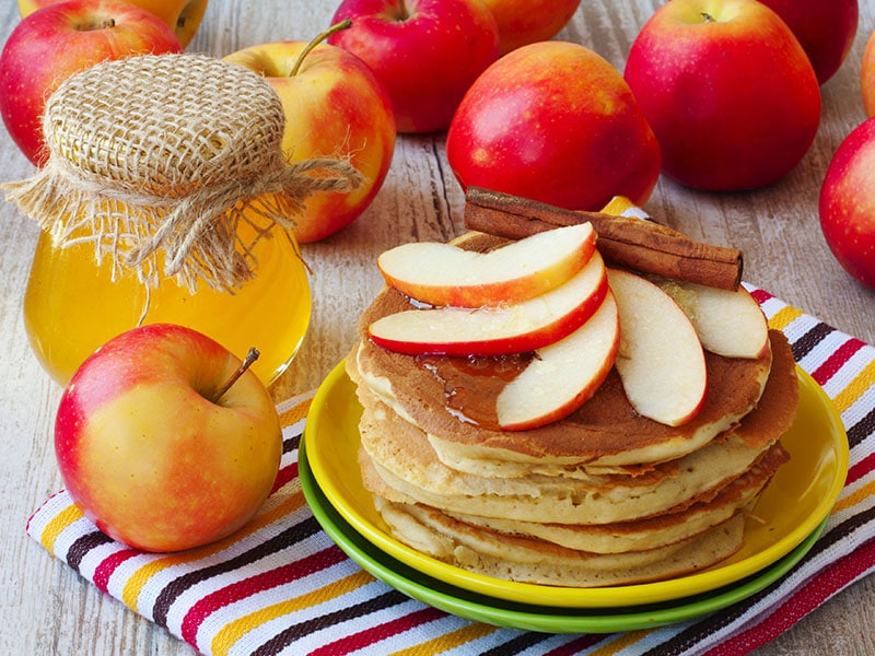 Skillet Apple Pancakes