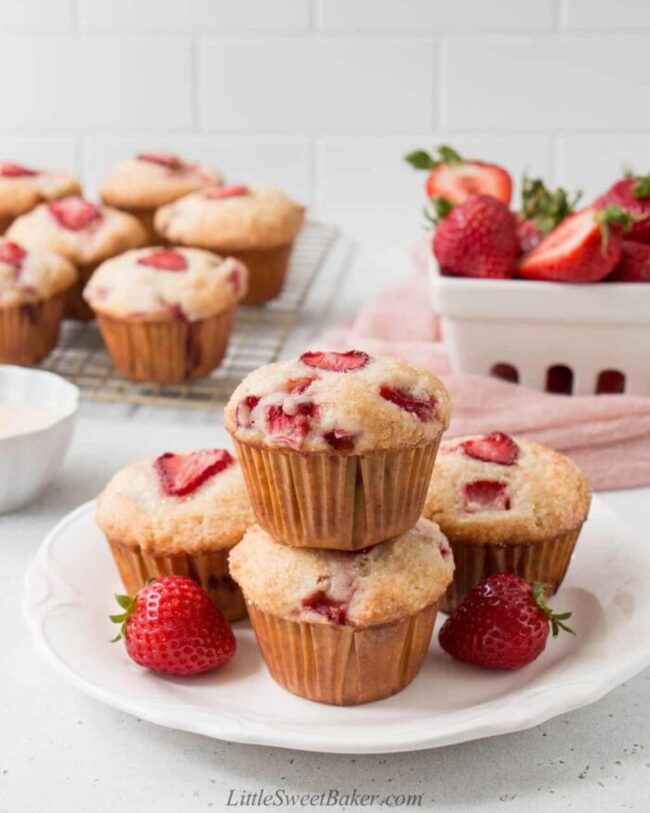 Fluffy Strawberry Muffins