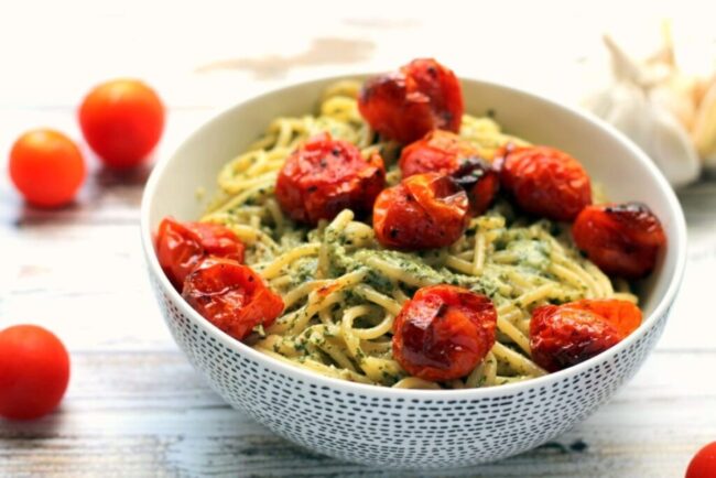 Pesto Pasta with Cherry Tomatoes