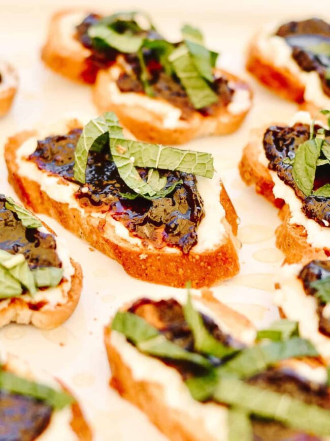 Goat Cheese and Fig Canapés