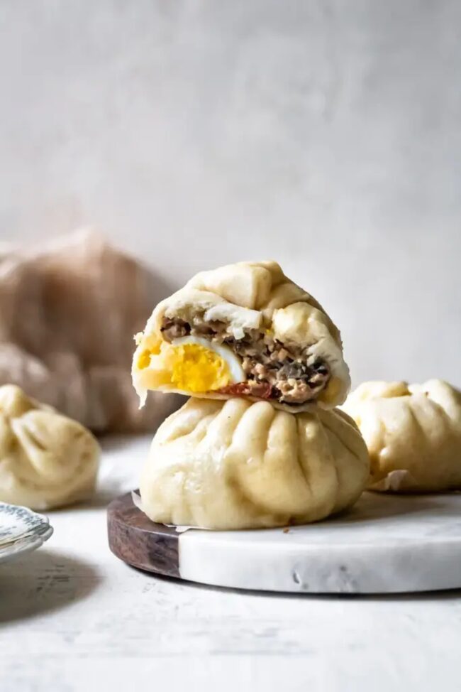 Banh Bao (Steamed Pork Bun)