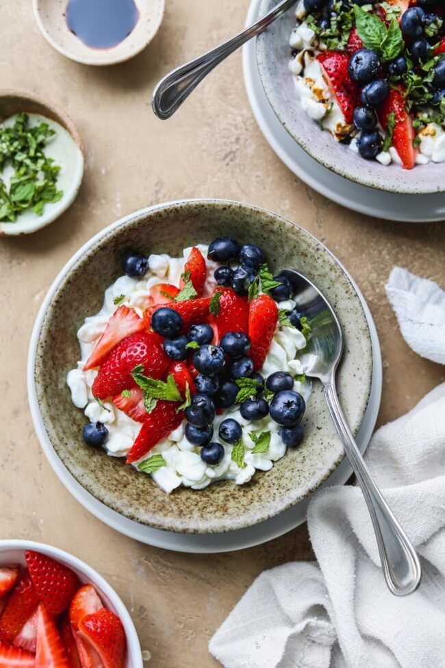 Fresh Fruit and Cottage Cheese Bowl