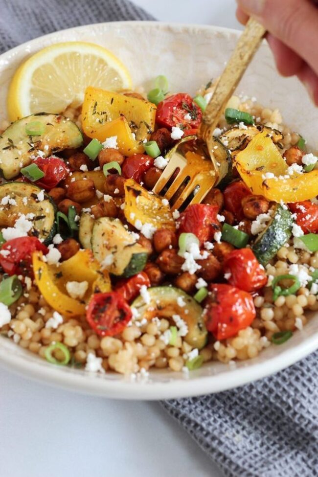 Mediterranean Chickpea Bowls