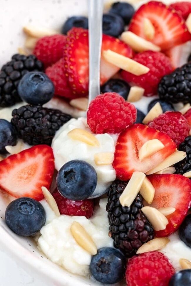 Cottage Cheese with Berries