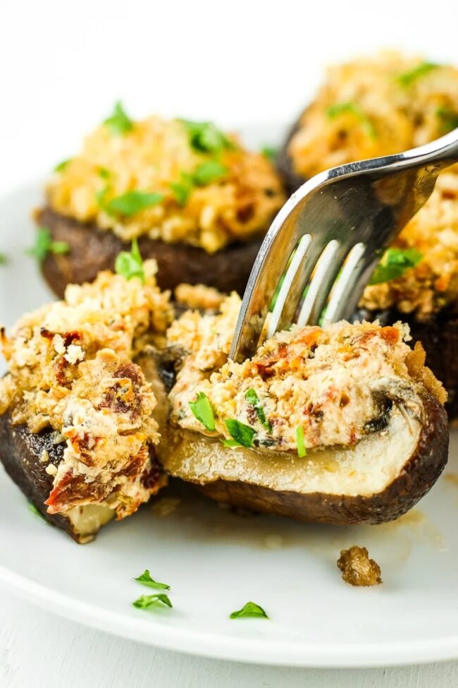 Cheesy BBQ Stuffed Mushrooms