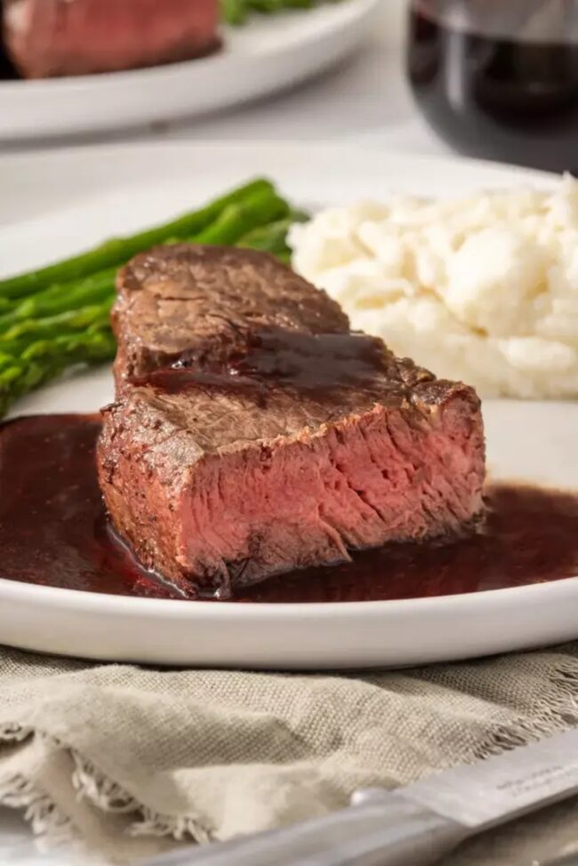 Filet Mignon with Red Wine Sauce