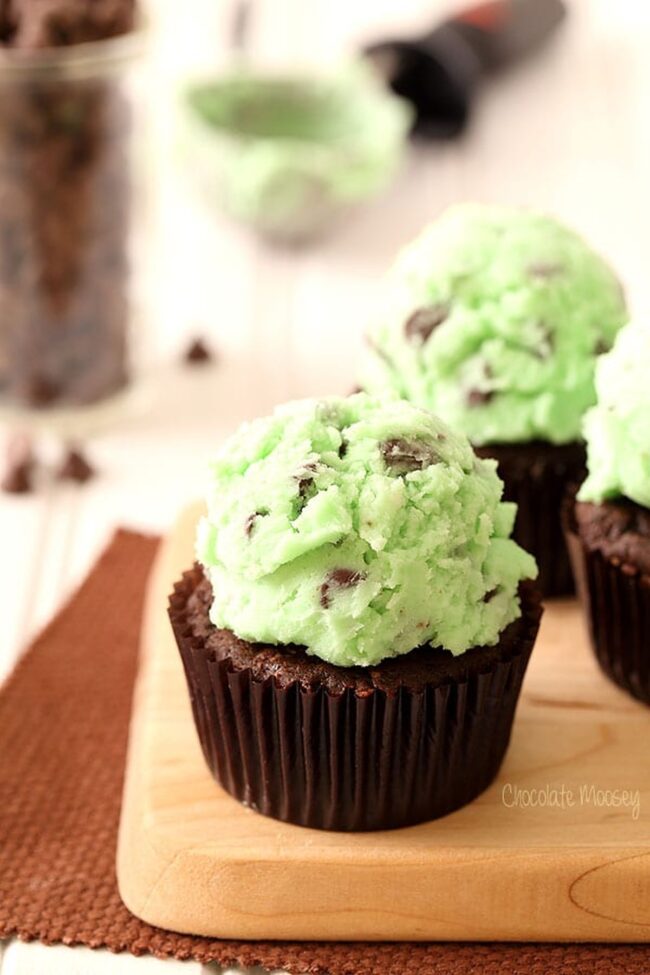 Mint Chocolate Chip Cupcakes